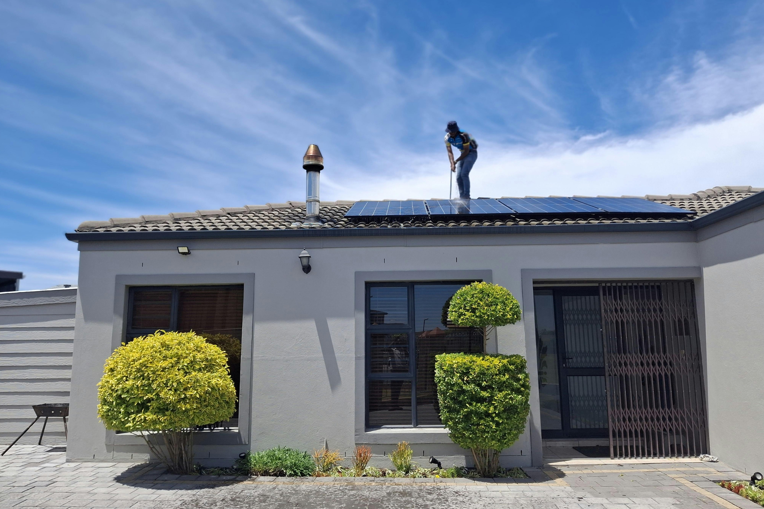 How To Locate A Reputable Roof Company