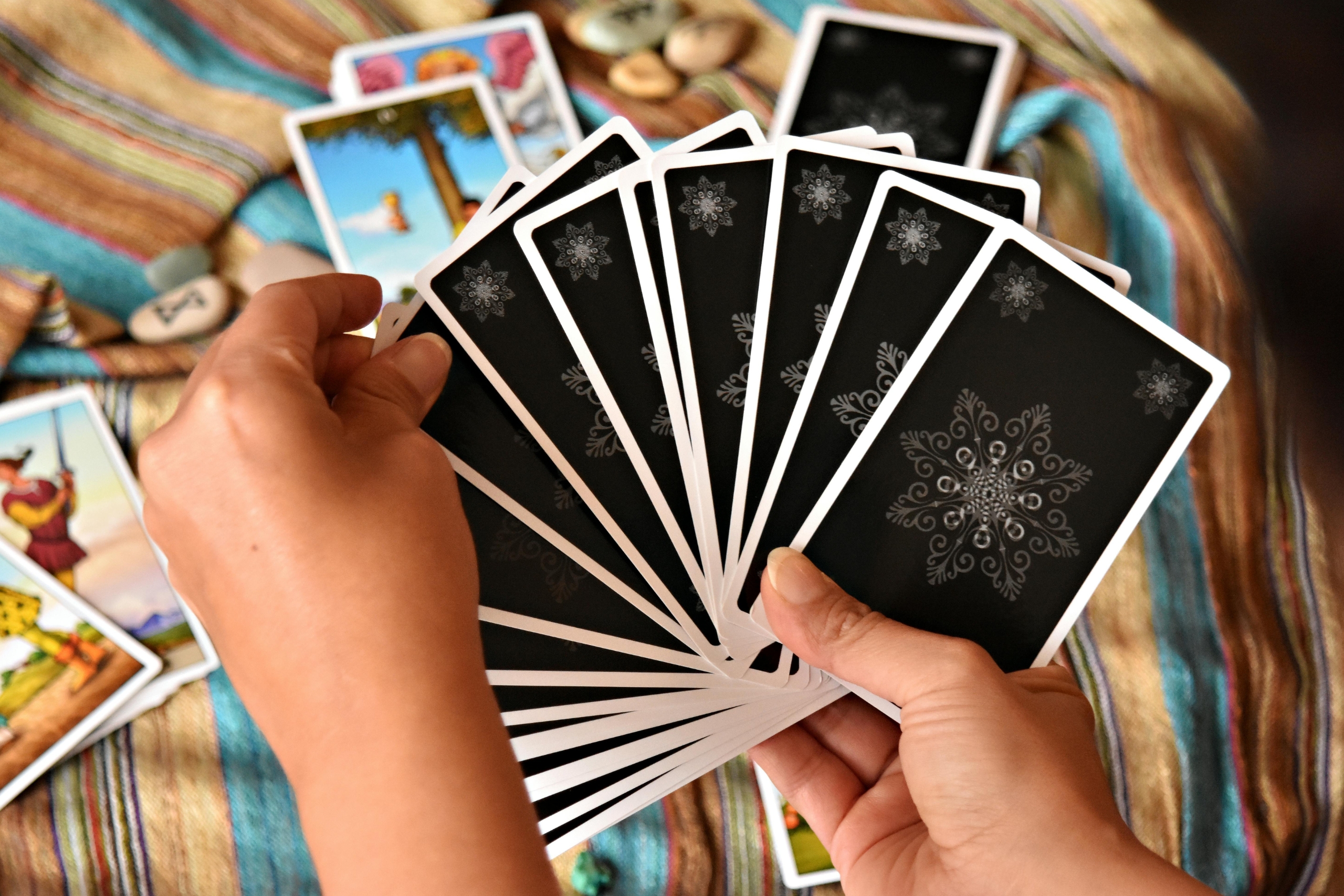 What Are The Different Types Of Tarot Cards?